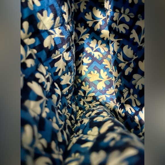 2 Vera Bradley Bags - Picture 13 of 16
